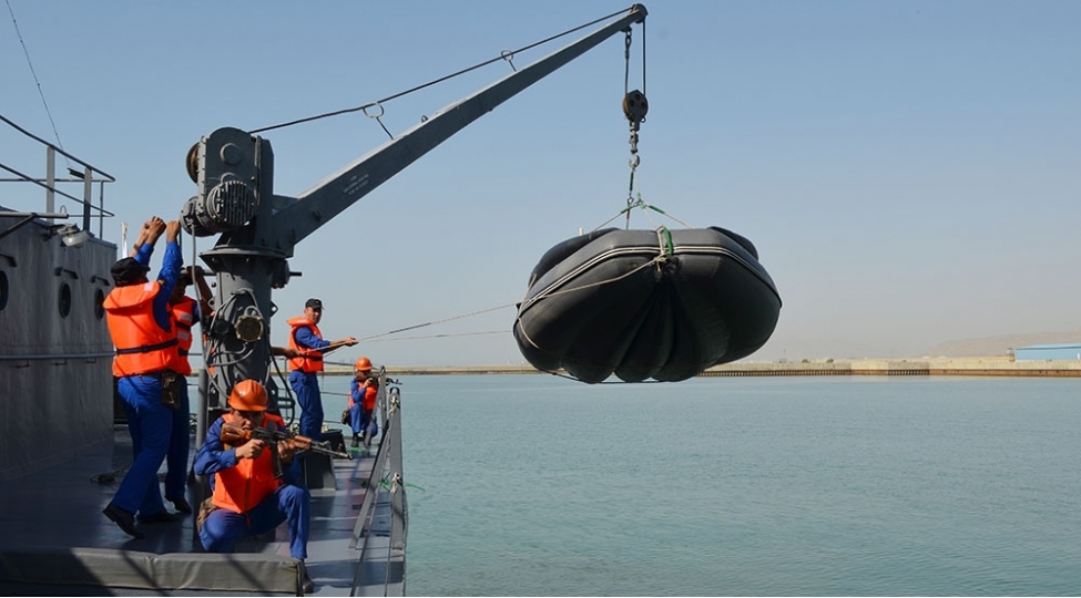 hdq-de-numunevi-gemi-doyush-telimleri-kechirilib-fotovideo