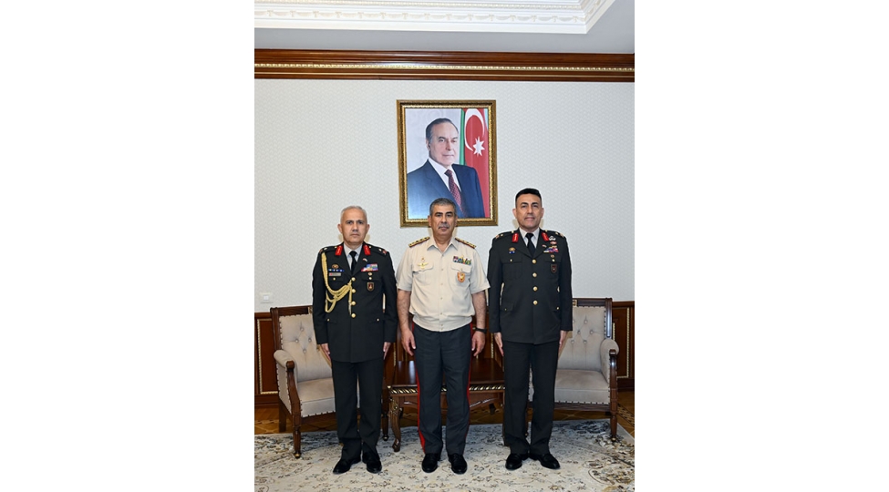 mudafie-naziri-turkiyenin-yeni-herbi-attashesini-qebul-edib