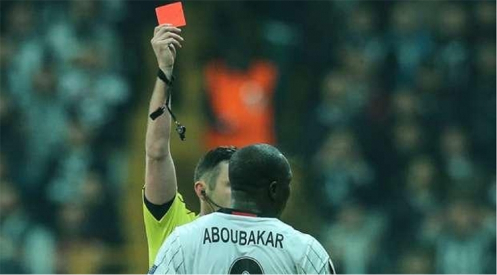 abubakar-klubsuz-qaldi