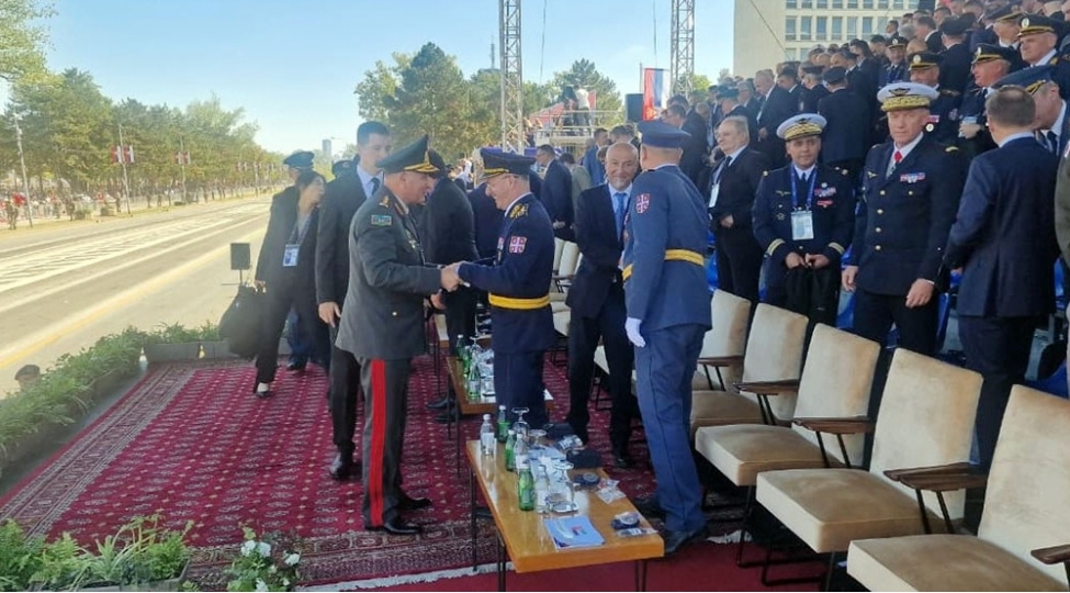 azerbaycan-ordusunun-bash-qerargah-reisi-belqradda-kechirilen-herbi-paradda-ishtirak-edib