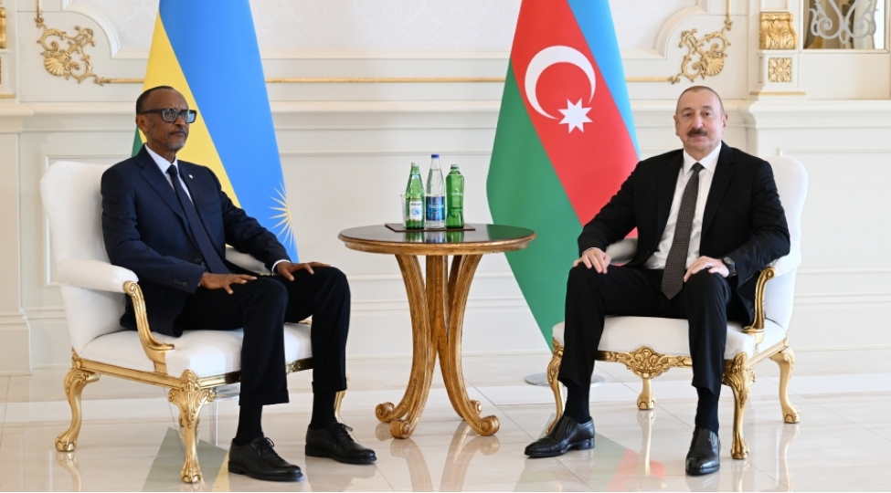 prezident-ilham-eliyev-sosial-shebeke-hesablarinda-ruandali-hemkari-ile-gorushunden-paylashim-edib