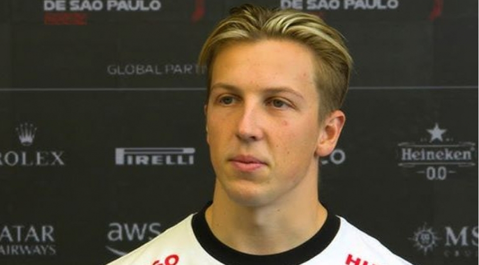 formula-1-pilotu-baki-merhelesi-her-zaman-surprizle-bitir