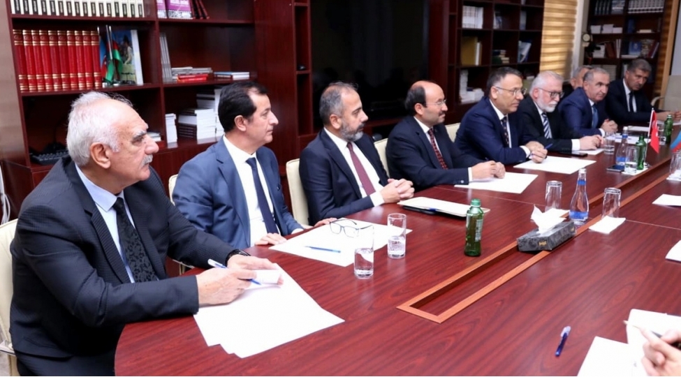 turkiyenin-nufuzlu-universitetlerinin-rektorlari-diaspor-komitesinde-olub