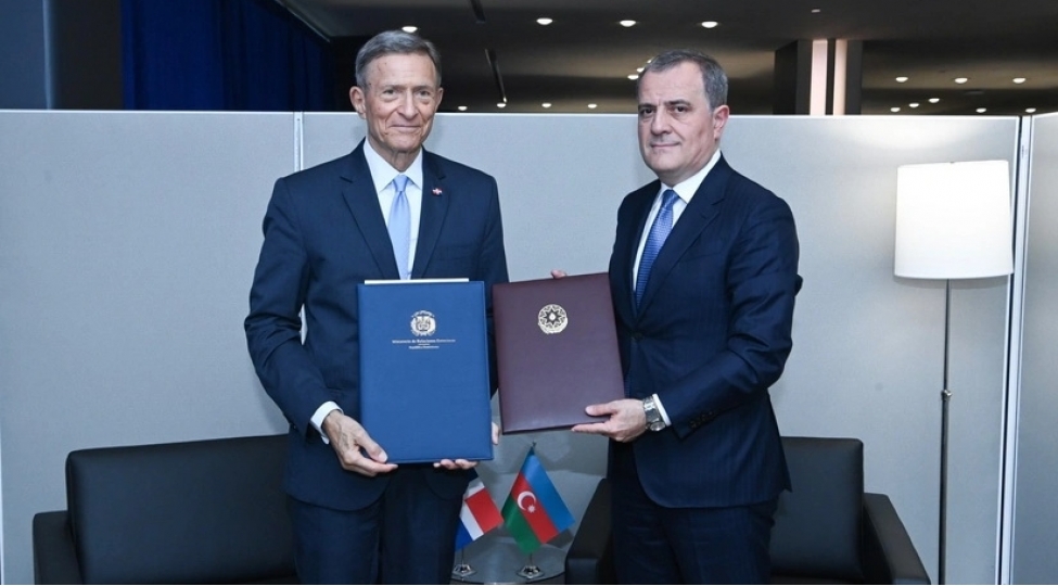 azerbaycanla-dominikan-arasinda-bir-sira-shexsler-uchun-viza-rejimi-legv-olunub