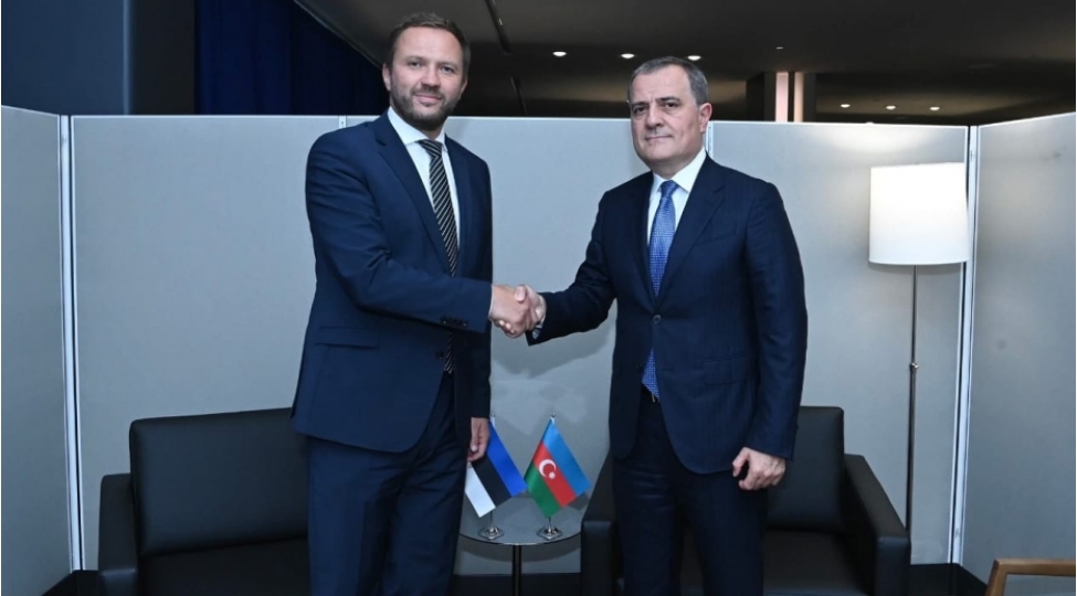 azerbaycan-ve-estoniya-arasinda-elaqelerin-genishlendirilmesi-imkanlari-muzakire-olunub