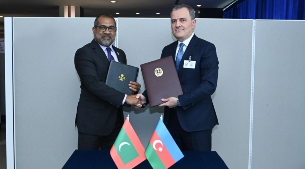 azerbaycan-ve-maldiv-adi-pasportlara-malik-olan-shexsleri-vizadan-qarshiliqli-azad-edib