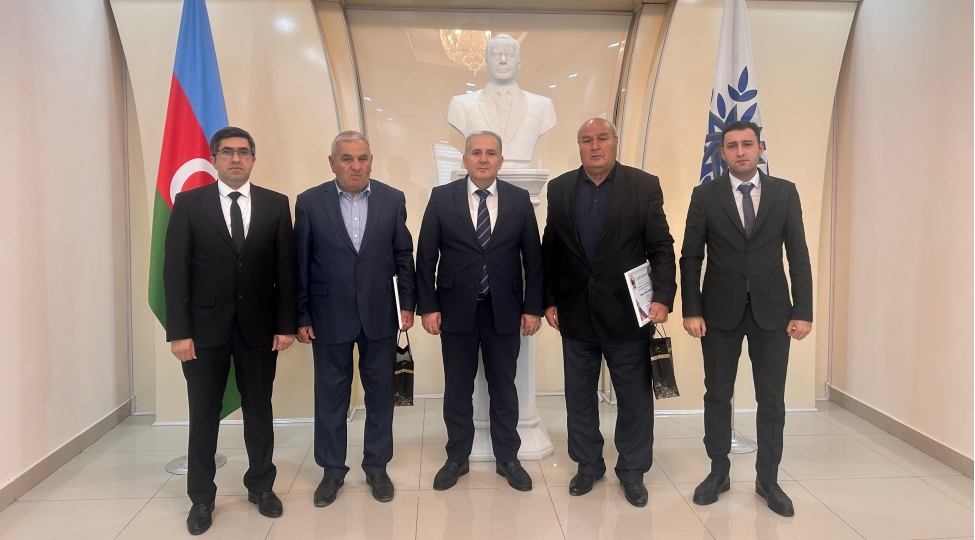 yap-kurdemir-rayon-teshkilatinda-partiyanin-veteran-uzvleri-ile-gorush-kechirilib