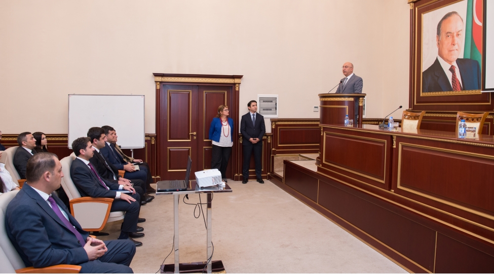 adsea-da-keyfiyyeti-idareetme-mushteri-memnuniyyeti-uzre-telim-kechirildi