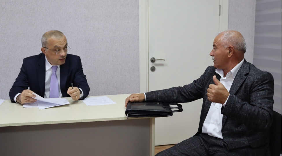 dovlet-su-ehtiyatlari-agentliyinin-sedri-xachmaz-rayonunda-vetendashlarla-gorushub