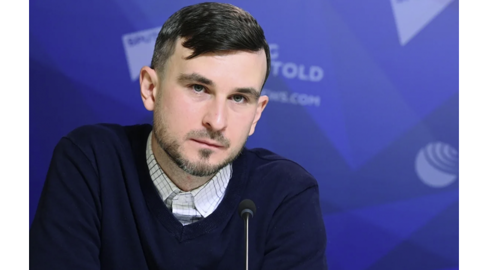 sputnik-azerbaycanin-bakida-hebsde-olan-rehberi-azadliga-buraxilib