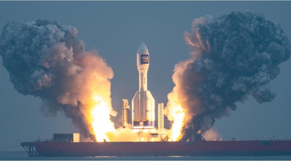 chin-deniz-platformasindan-orbite-raket-buraxib