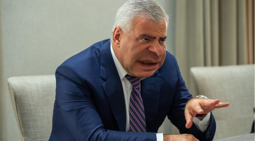 quzunu-qurdla-yeyib-chobanla-aglayan-samvel