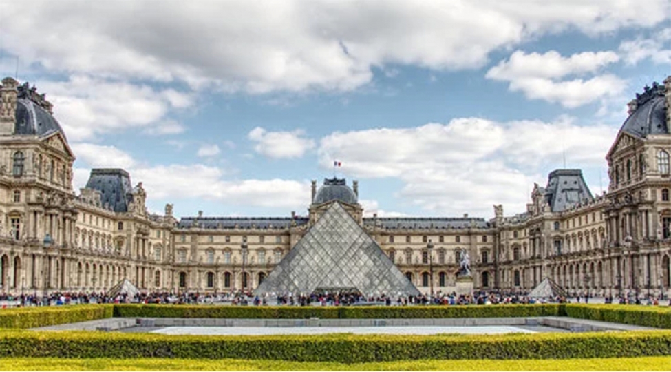 luvrun-muzeyinin-yenilenmesi-115-milyard-avroya-basha-gelecek