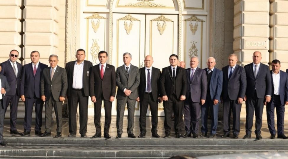 deputatlar-veten-muharibesi-qehremaninin-toyunda