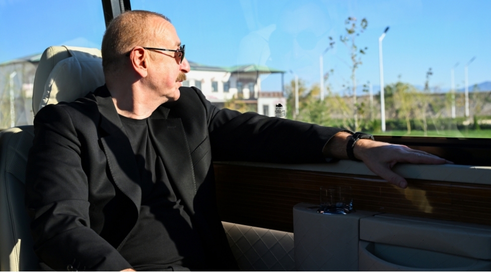 prezident-zengilanin-agali-kendinin-2-ci-merhelesinin-ve-memmedbeyli-kendinin-achilishlarinda-ishtirak-edib-foto