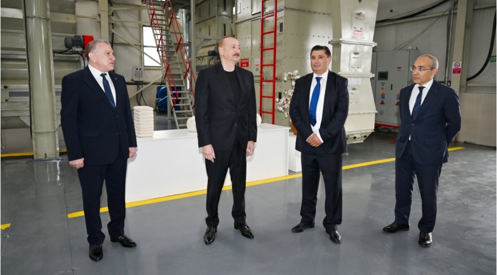 prezident-ilham-eliyev-sabirabadda-pambiq-emali-zavodunun-fealiyyeti-ile-tanish-olub