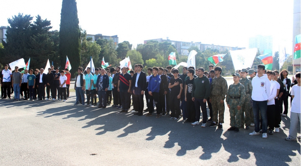 nizami-rayonunda-zefer-gunune-hesr-edilmish-herbi-vetenperverlik-oyunlari-kechirilib