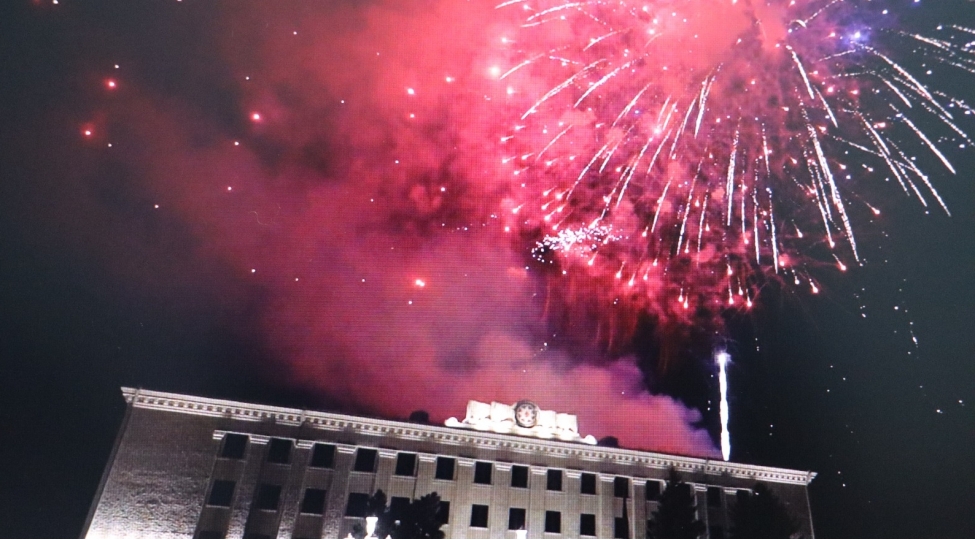 xankendide-zeferin-5-ci-ildonumu-munasibetile-ateshfeshanliq-kechirilib