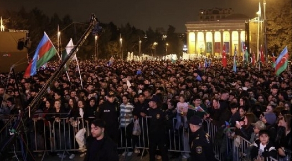 8-noyabr-zefer-gunu-munasibetile-bakida-tenteneli-bayram-konserti-kechirilir