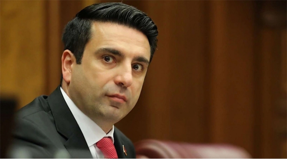 simonyan-ai-sefirleri-ile-baki-ve-irevan-arasinda-sulh-prosesini-muzakire-edib