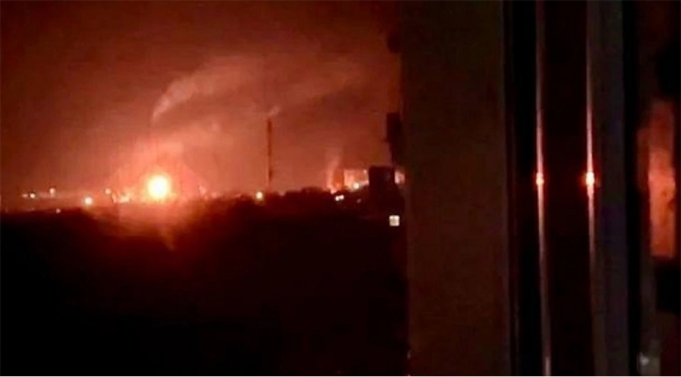 ukrayna-saratov-neft-emali-zavoduna-ve-krimdaki-deniz-neft-terminalina-zerbeler-endirib