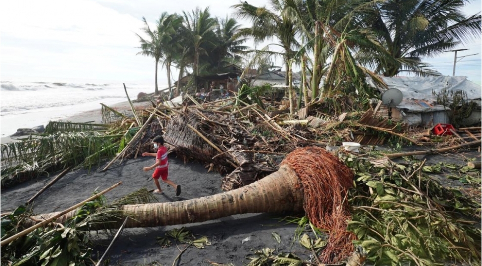 filippinde-qasirgadan-olenlerin-sayi-250-ye-yukselib