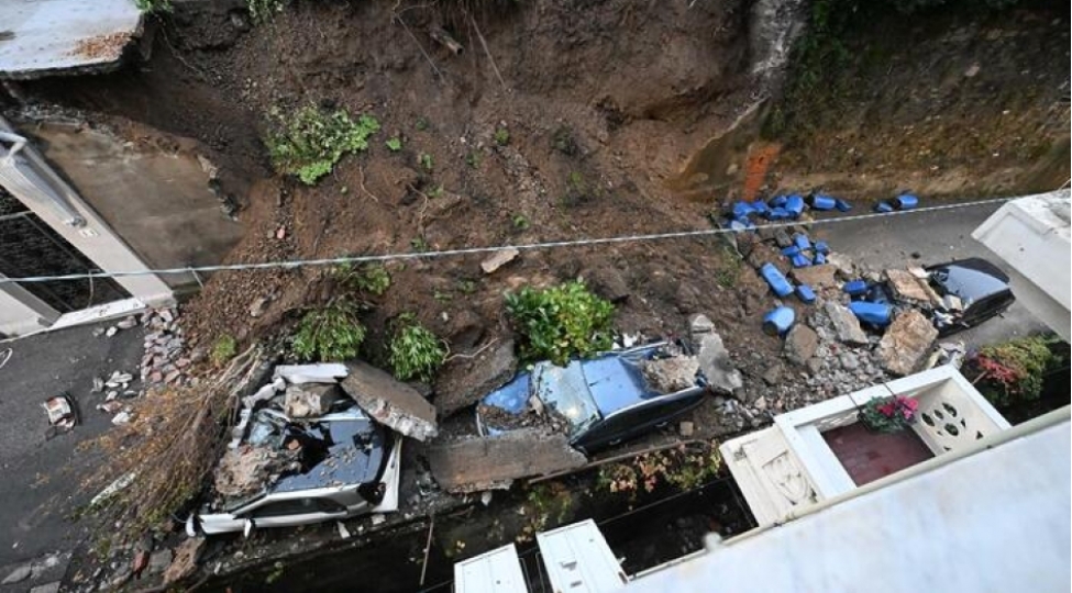 italiyada-elverishsiz-hava-sheraiti-fesadlar-toredib-3