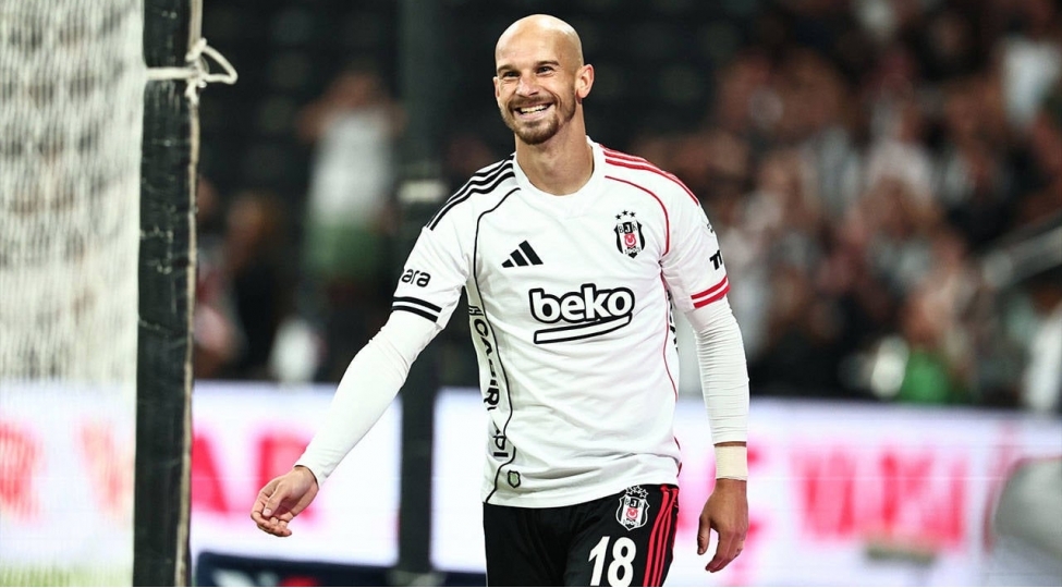 vaslavcherni-beshiktasha-gore-milli-komandadan-imtina-etdi