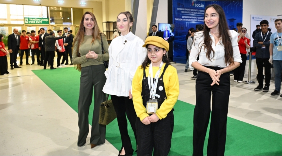 leyla-eliyeva-beynelxalq-steam-azerbaycan-festivalini-ziyaret-edib-foto