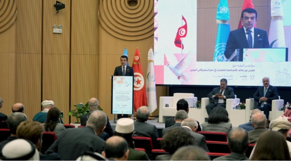 beynelxalq-simpoziumda-azerbaycan-multikulturalizmi-modelinden-danishilib