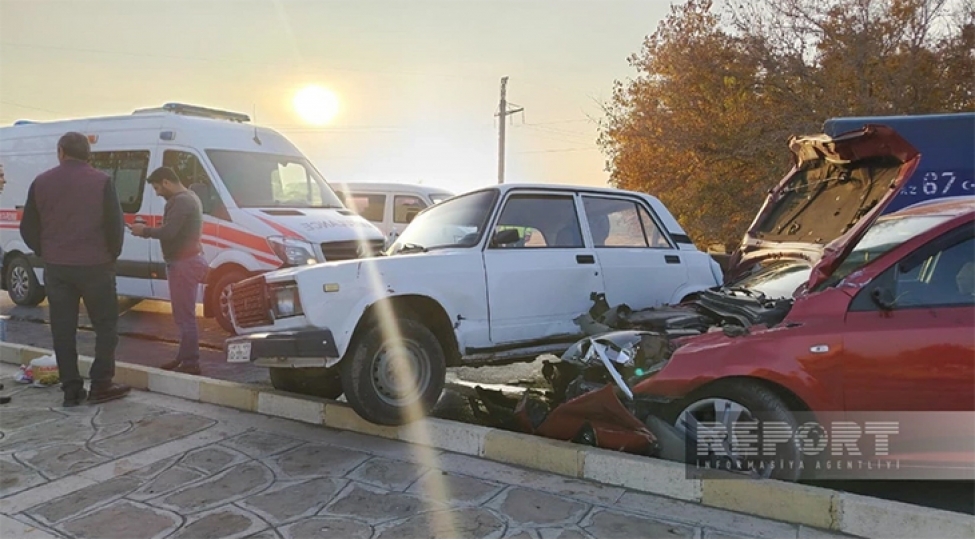 babek-rayonunda-yol-qezasi-bash-verib-ana-ve-uch-ovladi-xesaret-alib