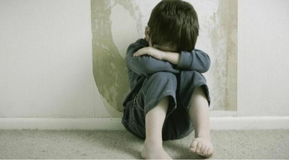 valideynlerinin-zorakiliq-etdiyi-ushaq-muessiseye-yerleshdirilib