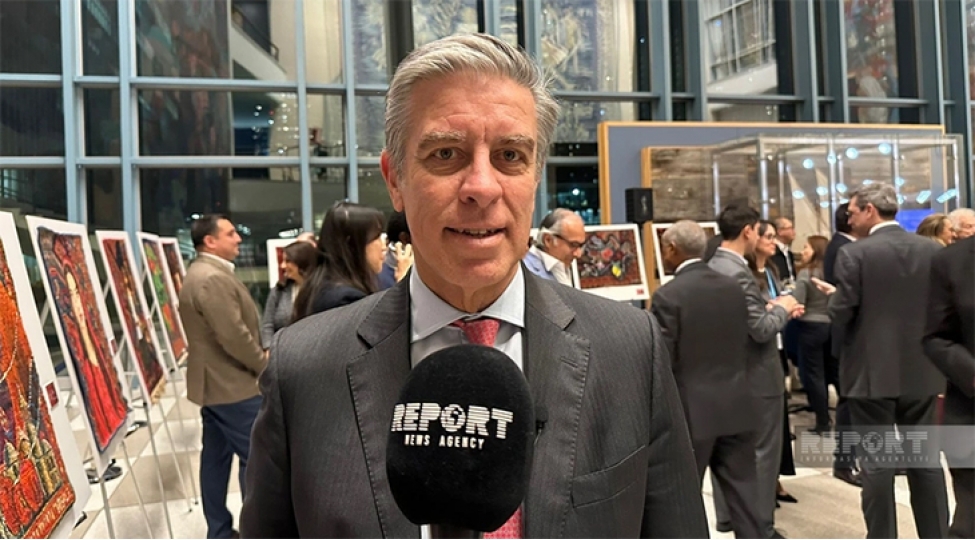 portuqaliyanin-bmt-deki-sefiri-azerbaycan-xalchalarina-heyran-qaldim