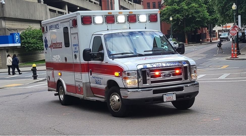 absh-da-ticaret-merkezinde-atishma-bash-verib