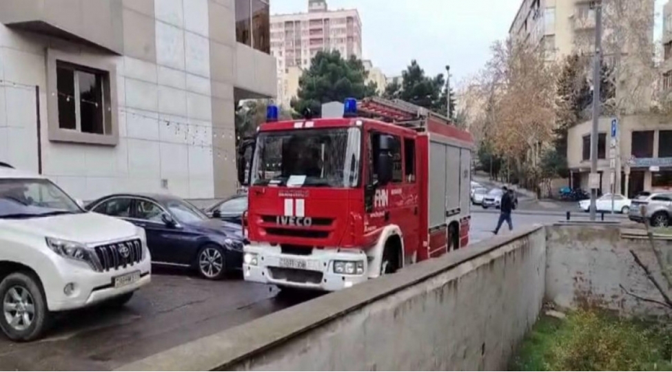 bakida-yashayish-binasinda-partlayish-bash-verib-video