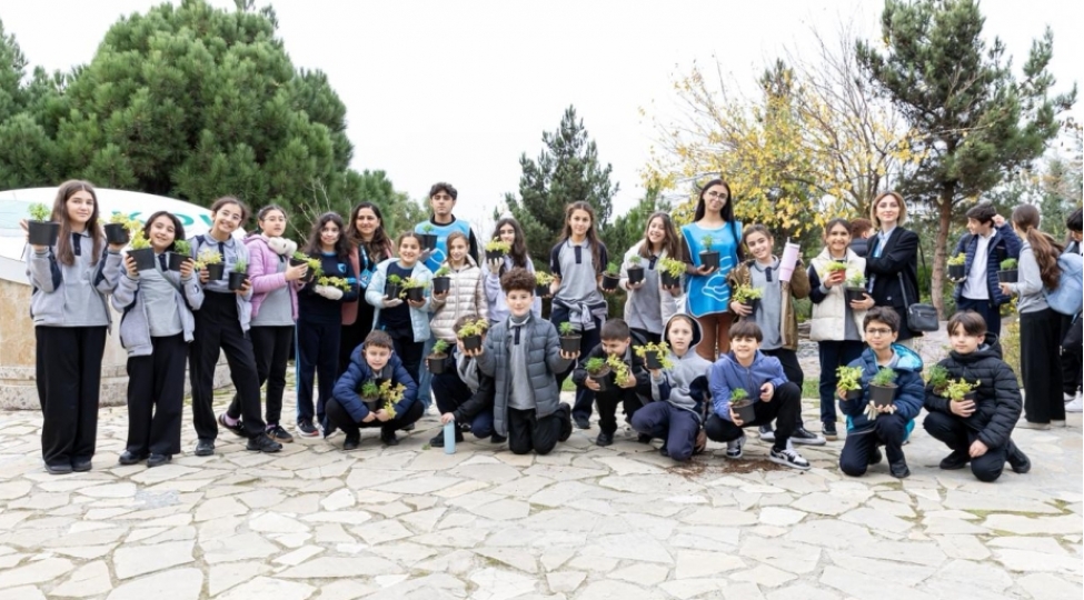 idea-mektebliler-uchun-eko-park-innovasiya-merkezine-ekskursiya-teshkil-edib