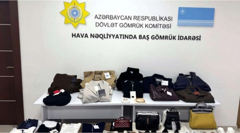 gomrukchuler276-min-manatliq-brend-mallarin-olkeye-qanunsuz-kechirilmesinin-qarshisini-alib