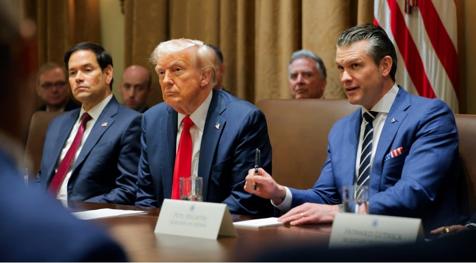 tramp-venesuela-ile-bagli-ag-evde-iclas-kechirecek