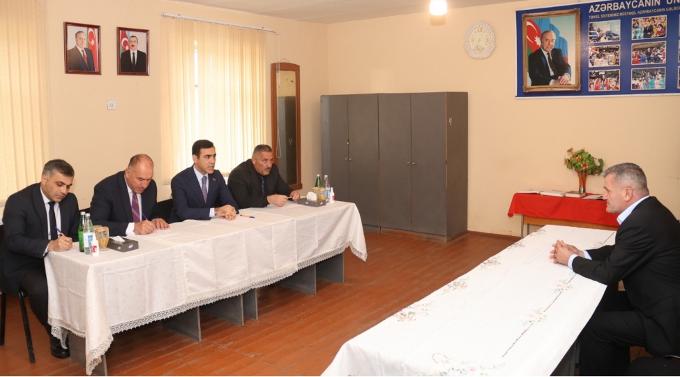 anar-memmedov-terterde-vetendashlari-qebul-edib-3