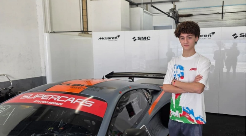 pilotumuz-formula-4-komandalarindan-teklif-alib