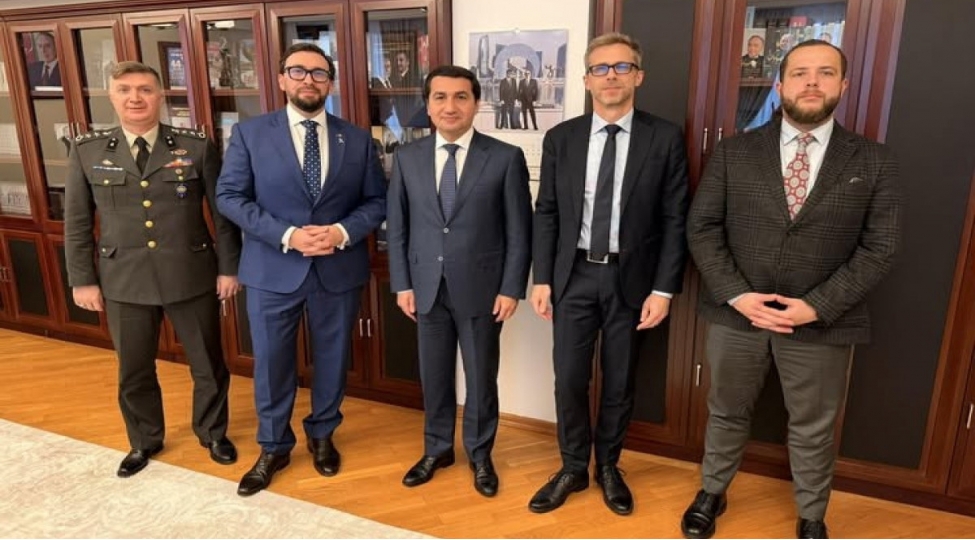 hikmet-haciyev-nato-nun-cenubi-qafqazdaki-ofisinin-rehberi-ile-gorushub