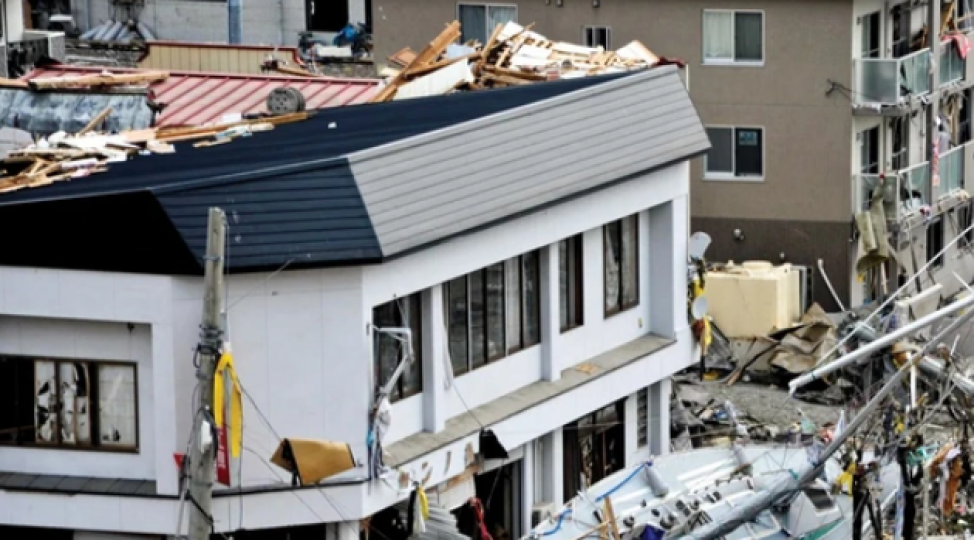 yaponiyada-zelzele-neticesinde-xesaret-alanlarin-sayi-30-nefere-chatib