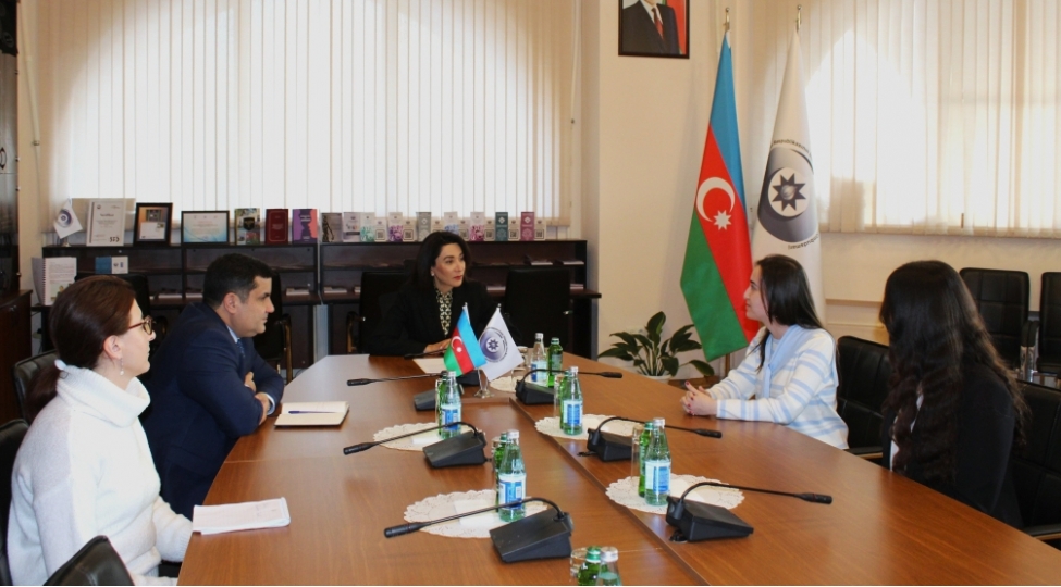 sebine-eliyeva-ombudsmanin-xususi-teqaudunu-qazanmish-telebelerle-gorushub