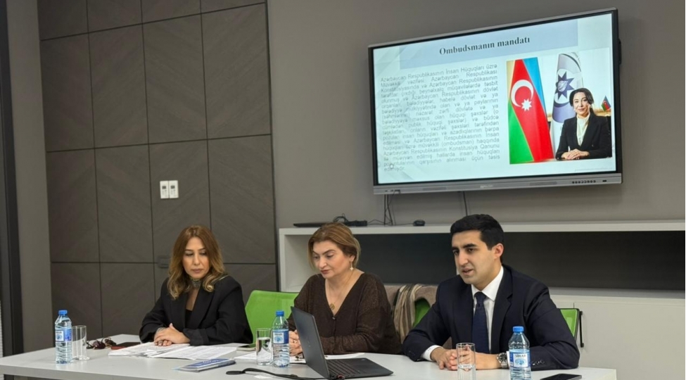 eesmn-yaninda-dovlet-emek-mufettishliyi-xidmeti-aparatinin-numayendeleri-uchun-informasiya-elde-etmek-huququnun-mudafiesi-movzusunda-telim-kechirilib