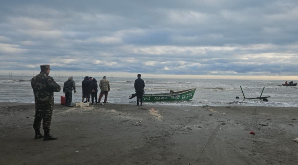 astarada-itkin-dushmush-baliqchilarin-axtarishina-helikopter-celb-olunub