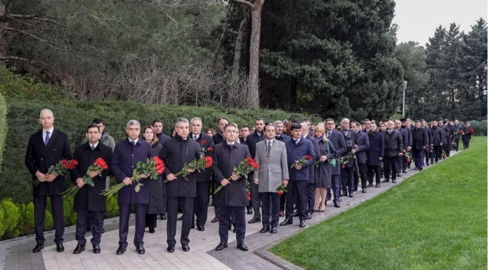 nazirlikde-ulu-onder-heyder-eliyevin-anim-gunune-hesr-olunmush-tedbir-kechirilib