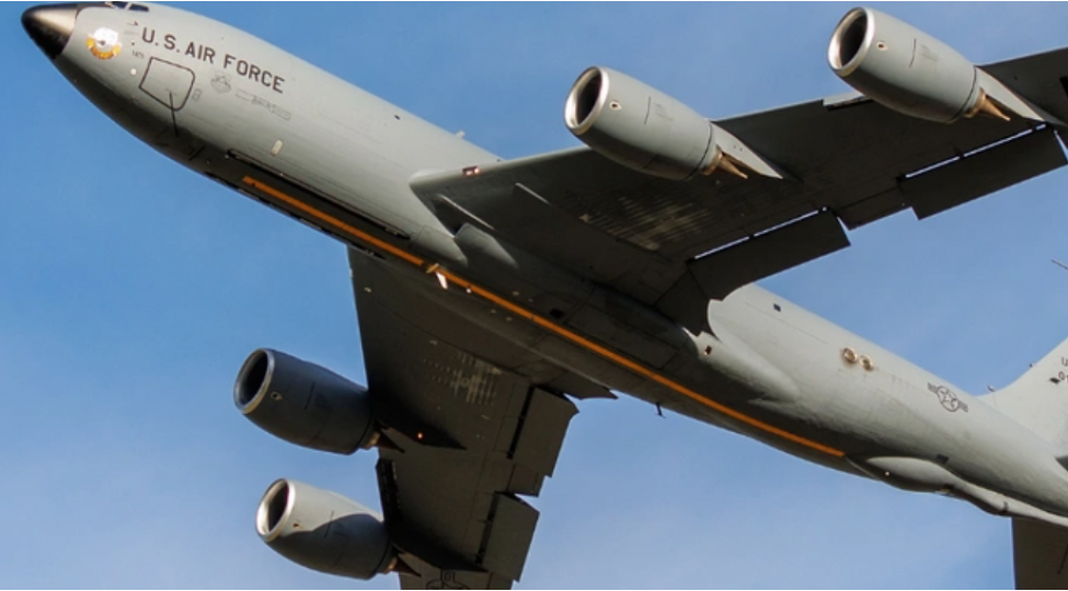 mulki-teyyarenin-pilotu-semada-az-qala-toqqushacaqdiq