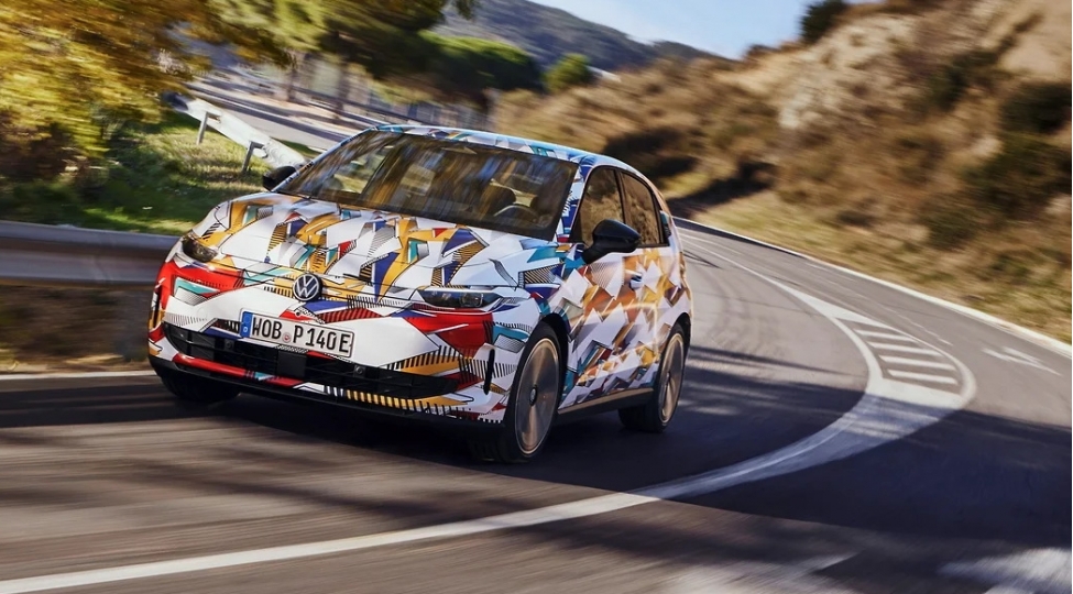 volkswagen-yeni-polo-modelinin-xususiyyetlerini-achiqlayib