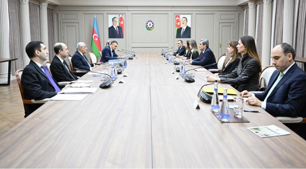 eli-esedov-monteneqro-bash-nazirinin-muavini-ile-gorushub