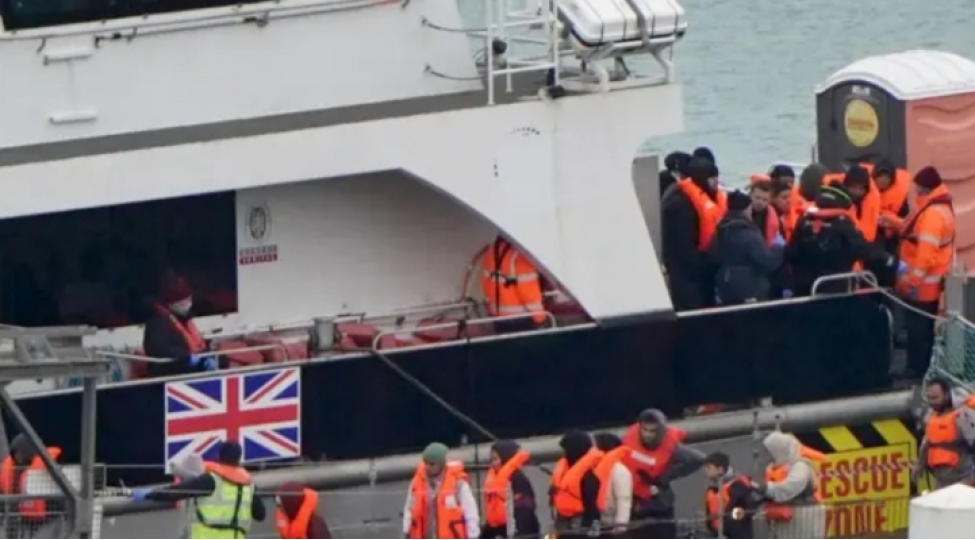 bir-gunde-800-den-chox-miqrant-la-manshi-kechib